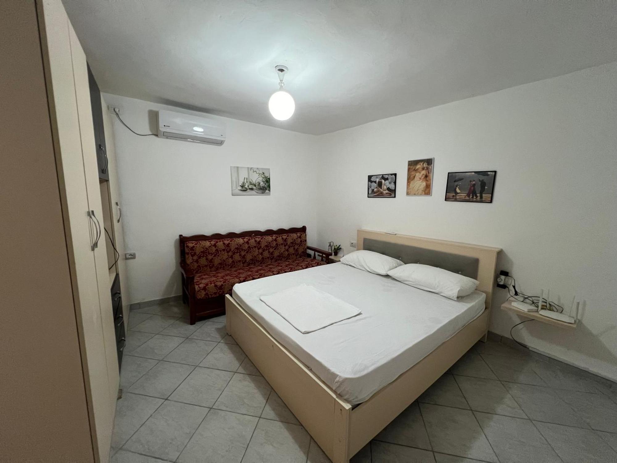 Rafaela Lungomare Apartament Wlora